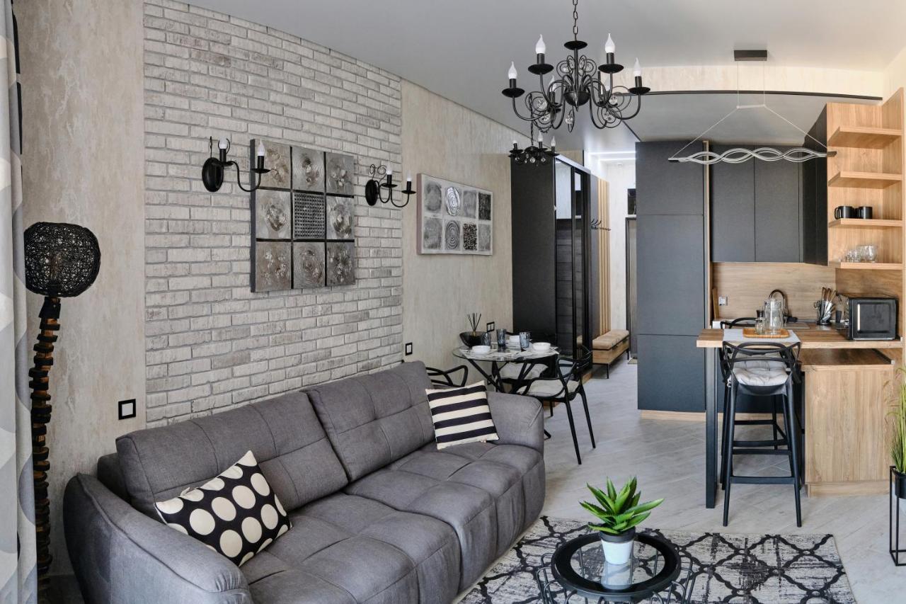 Luxury Apartments Sea View Julymia Odesa Exterior foto