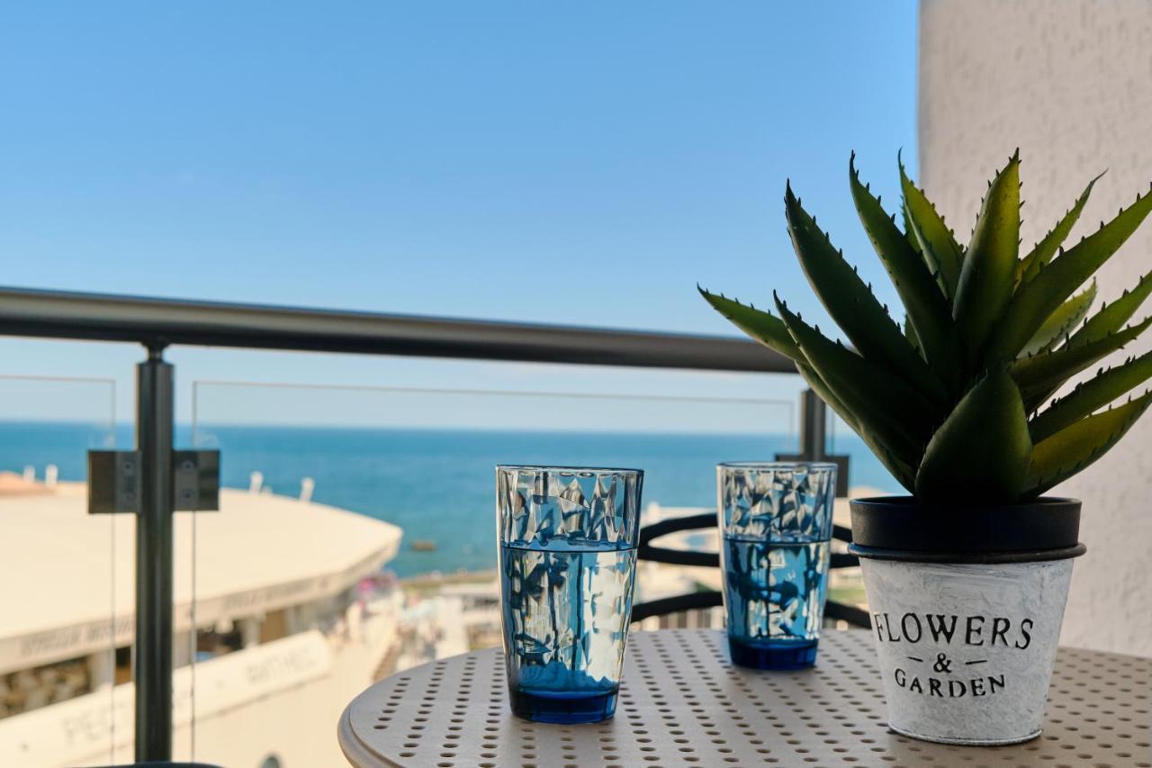 Luxury Apartments Sea View Julymia Odesa Exterior foto